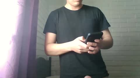 Snapshot of x_andrescam chatting on 10.13.25 x_andrescam online show from 10.13.25