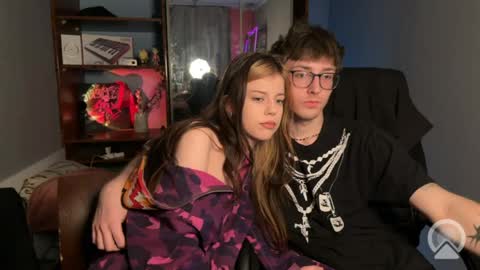 Philipp and Este online show from 04.01.26