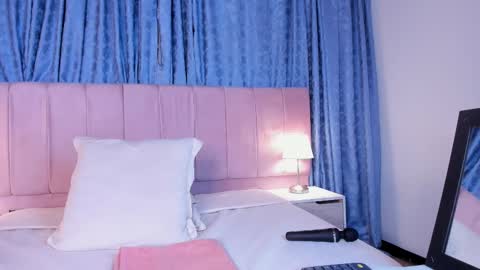 x_milu online show from 03.11.25