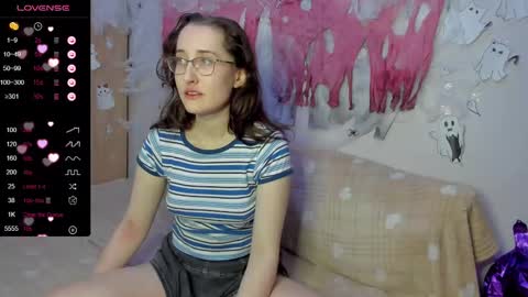 Snapshot of x_purr_agatha_x chatting on 12.11.24 Agatha online show from 12.11.24