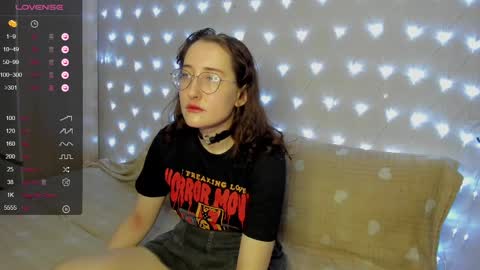 Snapshot of x_purr_agatha_x chatting on 01.08.25 Agatha online show from 01.08.25