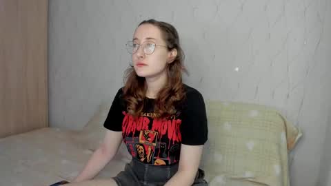 Snapshot of x_purr_agatha_x chatting on 09.10.25 Agatha online show from 09.10.25