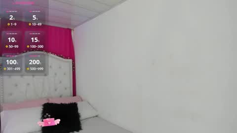 Snapshot of xaandergrey chatting on 11.14.25 xaanderGrey online show from 11.14.25