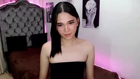 xairah_doux online show from 10.25.25