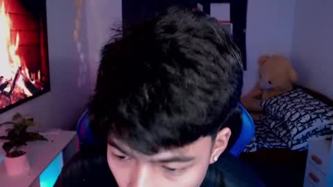 Prince Aldrian  online show from 02.17.25