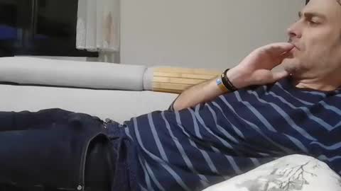 xalegarmax online show from 10.23.25