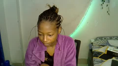 Snapshot of xalia_caramel chatting on 11.20.25 Alexa online show from 11.20.25