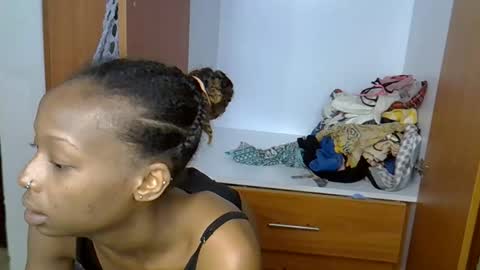 Snapshot of xalia_caramel chatting on 01.08.26 Alexa online show from 01.08.26