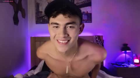Xander Cardona online show from 06.26.26