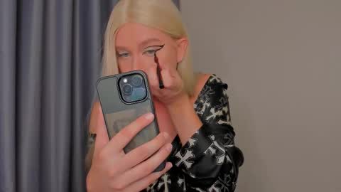 xander_novak online show from 10.04.25