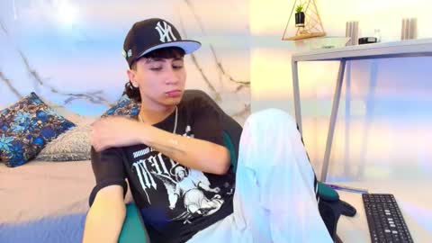 xandergrey8 online show from 02.25.26