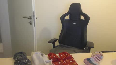 Snapshot of xaphan2k chatting on 12.01.25 Joe online show from 12.01.25