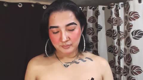 Snapshot of xasianempressx chatting on 01.10.25 Nira NOT INTO CHEAP GUYS online show from 01.10.25