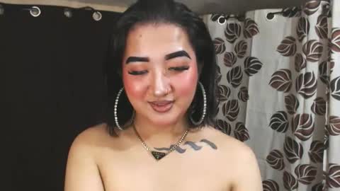 Snapshot of xasianempressx chatting on 01.14.25 Nira NOT INTO CHEAP GUYS online show from 01.14.25