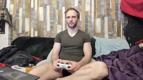 Snapshot of xchris_wildx chatting on 02.14.26 Chris Wild online show from 02.14.26