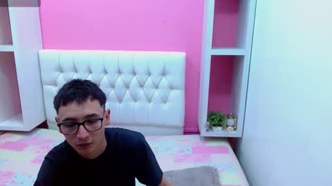 xcoupleplayxx online show from 04.22.26