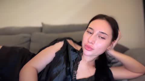 XCuteXbunny online show from 10.27.25