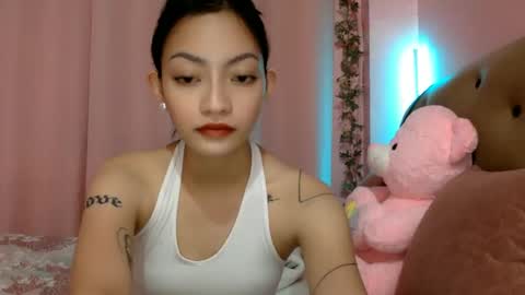 Snapshot of xcxccy19 chatting on 01.28.25 Sachi Cy online show from 01.28.25