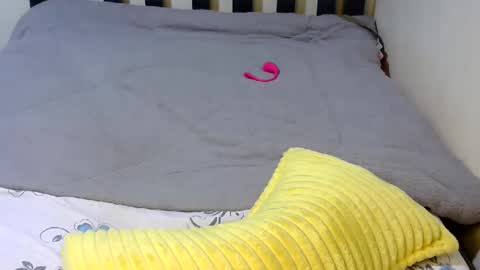 xeenah online show from 04.15.26