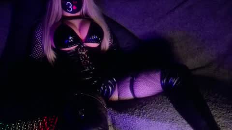 Ella online show from 02.23.26