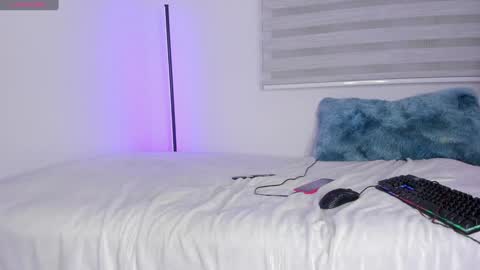 Snapshot of xemily_hardy chatting on 01.26.25 Kanae. online show from 01.26.25