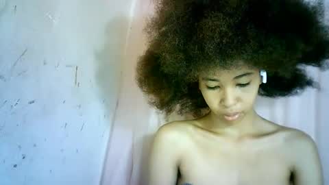 xenna610827 online show from 02.18.25