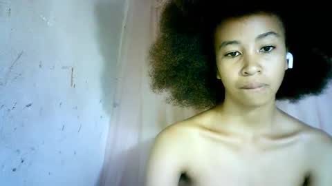 xenna610827 online show from 02.18.25