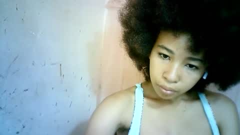 xenna610827 online show from 02.25.25