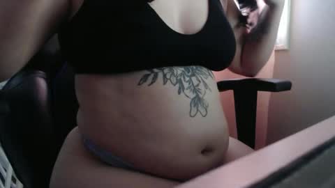 Snapshot of xeuphoriax0 chatting on 04.08.26 Euphoria3 online show from 04.08.26