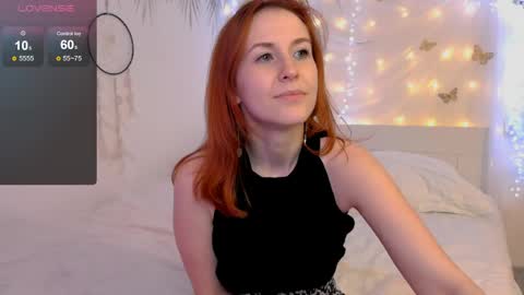 Snapshot of xeva_angelx chatting on 05.19.26 Xeva Angels online show from 05.19.26