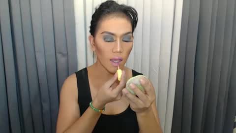 GWEN THOMPSON .......   online show from 12.21.24