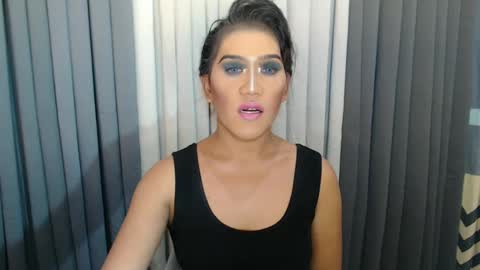 GWEN THOMPSON .......   online show from 01.25.25