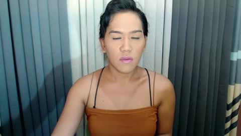 GWEN THOMPSON .......   online show from 01.26.25