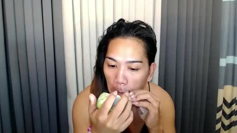 GWEN THOMPSON .......   online show from 02.08.25