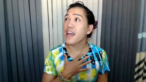 GWEN THOMPSON .......   online show from 02.12.25