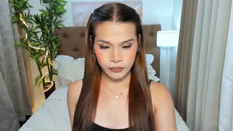 Snapshot of xia_addison chatting on 09.22.25 Xia Addison online show from 09.22.25