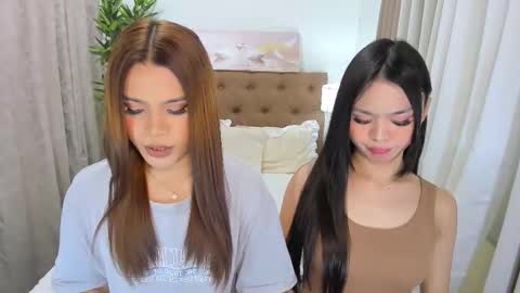 Snapshot of xia_addison chatting on 10.10.25 Xia Addison online show from 10.10.25