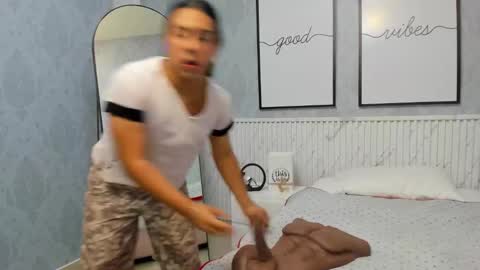 Yoy  online show from 09.11.25