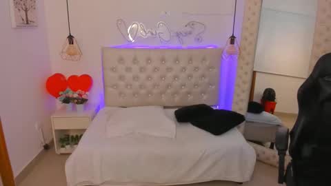 xiomara_cortes online show from 02.16.25