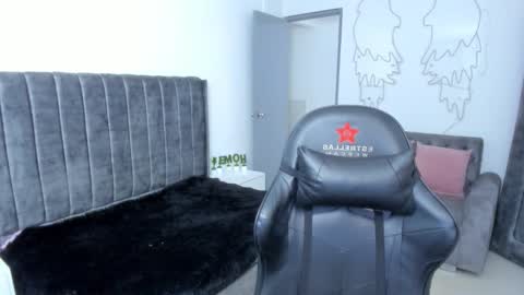 xiomara_cortes online show from 10.13.25