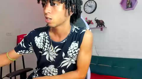 Snapshot of xion_ez chatting on 09.17.25 xion_ez online show from 09.17.25