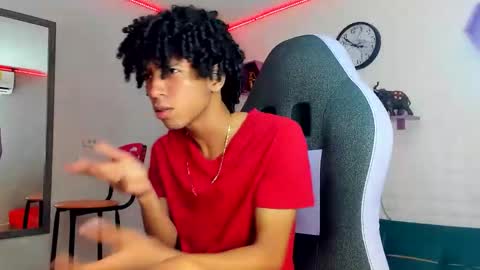 Snapshot of xion_ez chatting on 09.18.25 xion_ez online show from 09.18.25