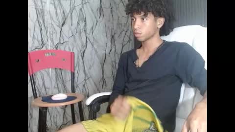 Snapshot of xion_ez chatting on 10.16.25 xion_ez online show from 10.16.25