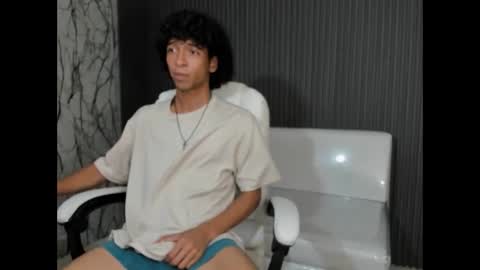 Snapshot of xion_ez chatting on 11.10.25 xion_ez online show from 11.10.25