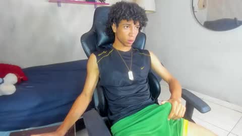 Snapshot of xion_ez chatting on 11.13.25 xion_ez online show from 11.13.25