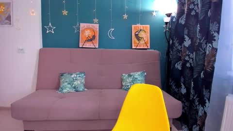 Snapshot of xloe_queen chatting on 02.09.25 Chloe online show from 02.09.25