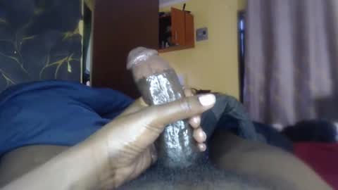 Snapshot of xmboroz chatting on 10.04.25 xmboroz online show from 10.04.25