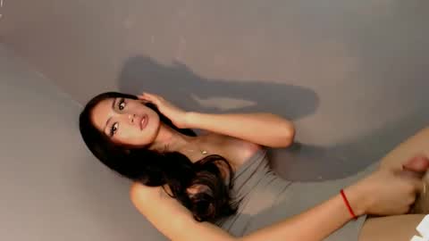 JACKY DELOS SANTOS online show from 02.27.25