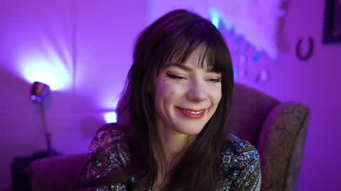 Bella Bondai online show from 01.11.25