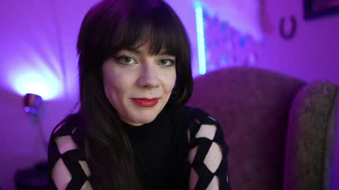 Bella Bondai online show from 01.12.25